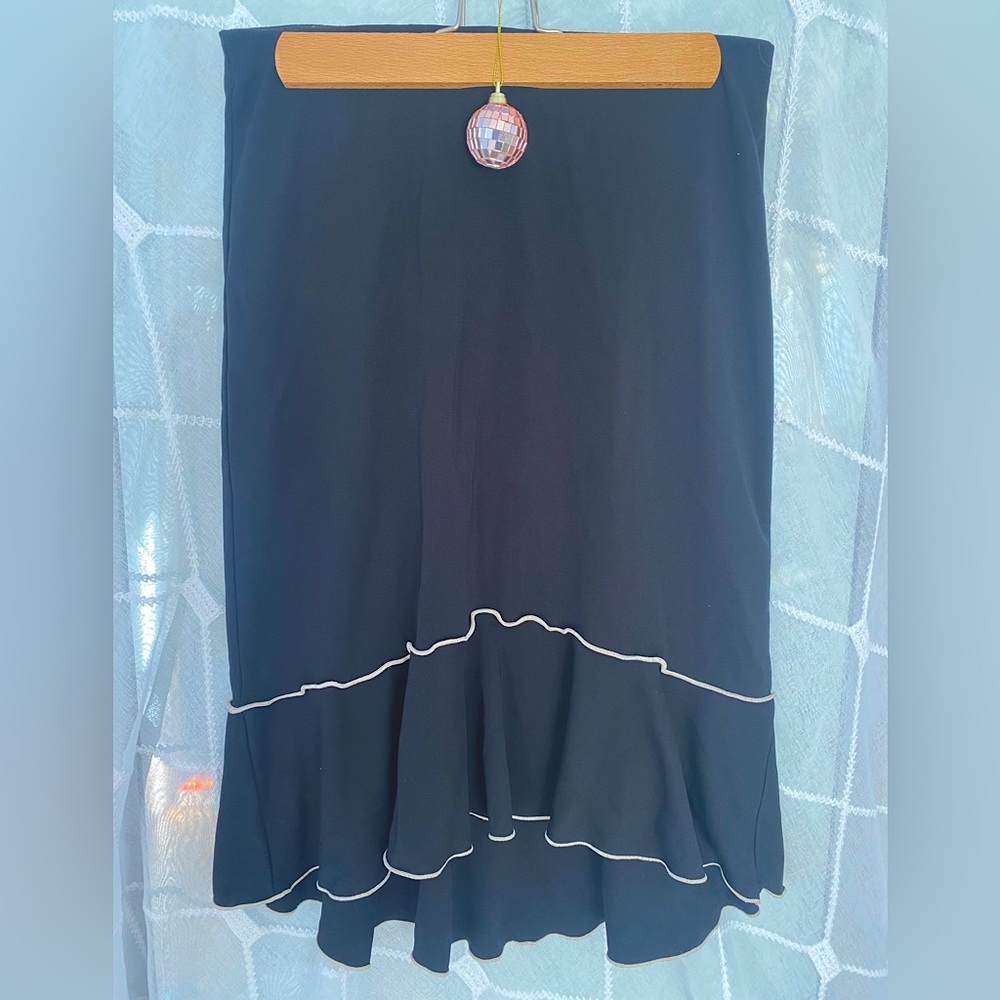 ☕️ Max Studio Black Skirt - Tiered w/Cream Accents☀️